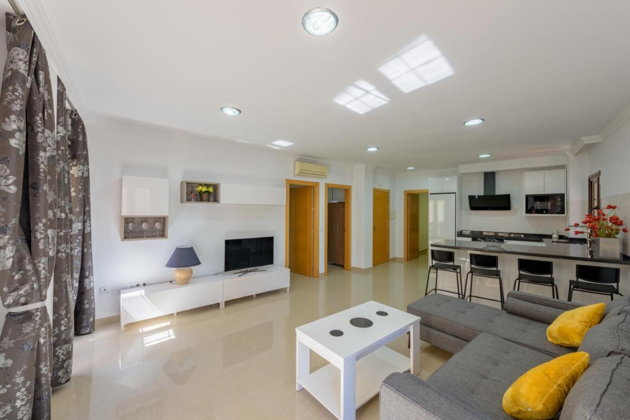 Apartamento Céntrico Sibarys - 2 Dormitorios- Calle Pintada *